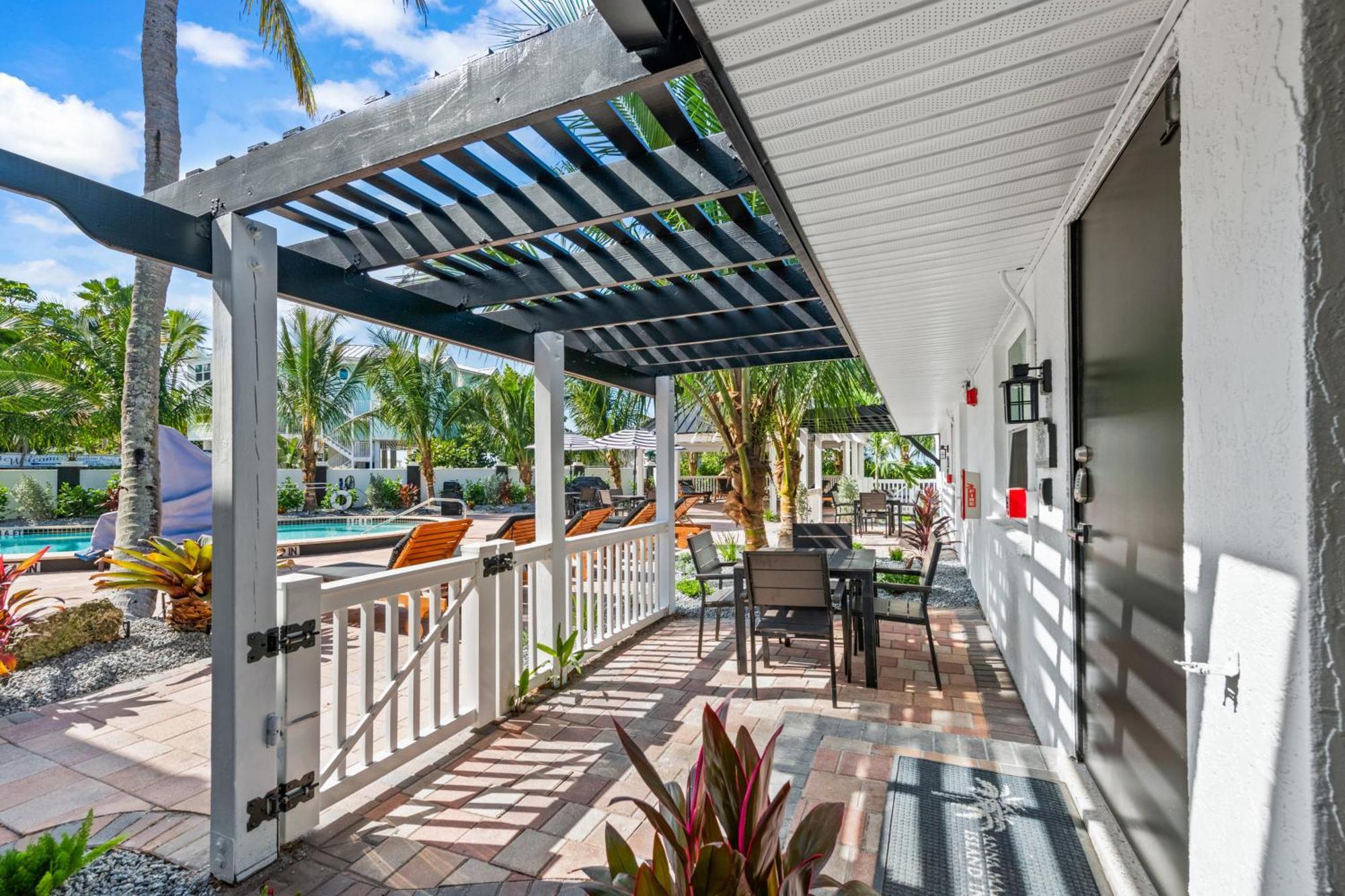 Tropic Isle At Anna Maria Island Inn Bradenton Beach Zewnętrze zdjęcie